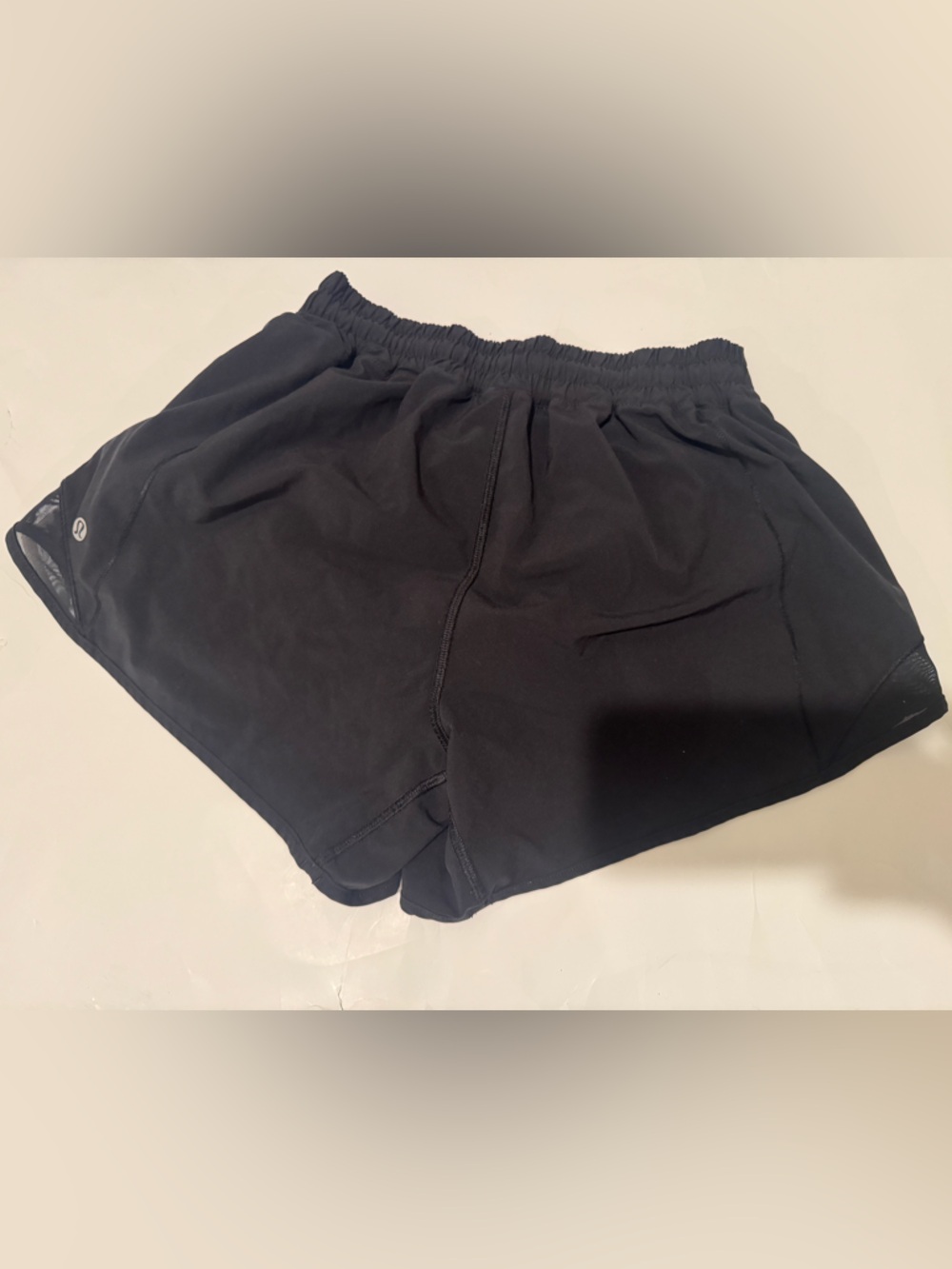 Lululemon Hotty Hot Short *Long 4"
Black - Picture 5 of 8